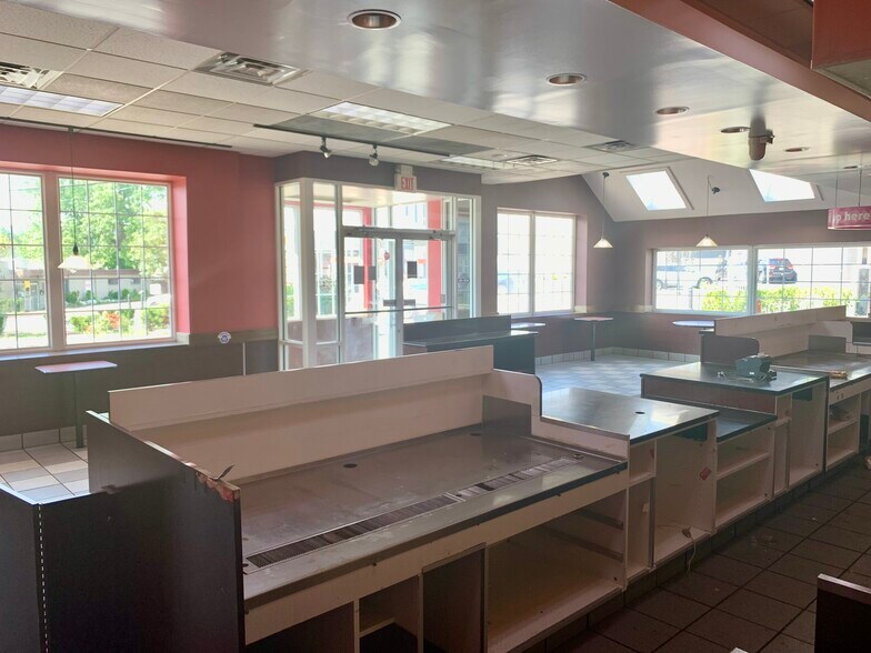 More Photos Of 1989-2001 Springfield Ave, Maplewood Freestanding For Sale