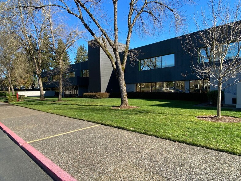 More Photos Of 9275 SW Peyton Ln, Wilsonville Office For Lease