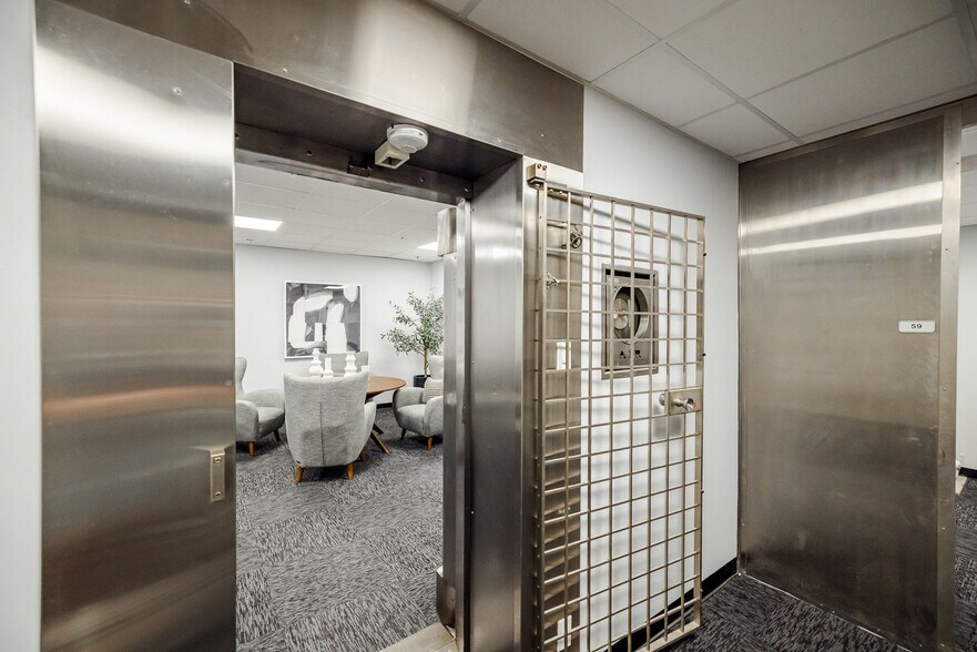 More Photos Of 888 N Main St, Santa Ana Apartments For Sale