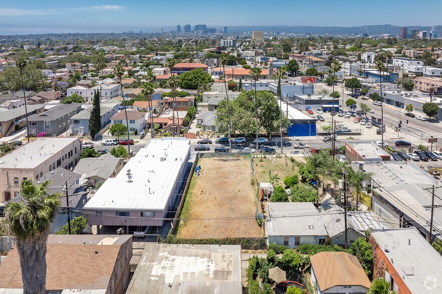 More Photos Of 1420 S Cochran Ave, Los Angeles Land For Sale