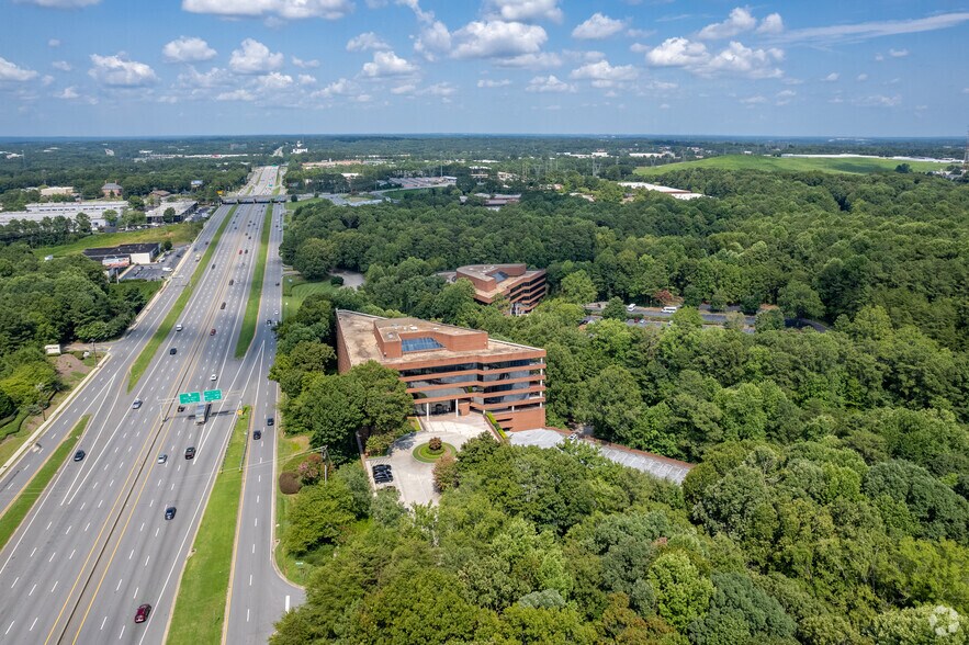 More Photos Of 3091 Governors Lake Dr, Peachtree Corners Office For Lease