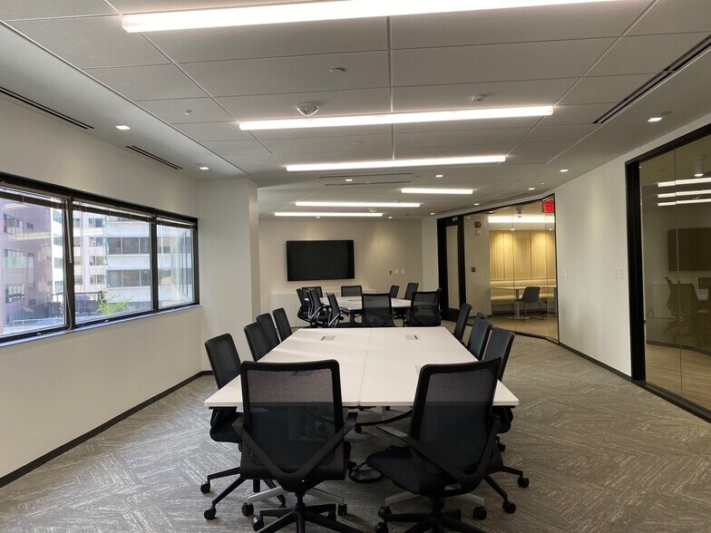 More Photos Of 1101 Vermont Ave NW, Washington Office For Lease