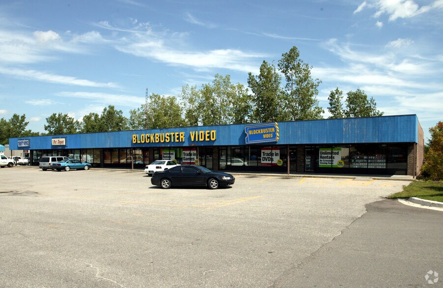 More Photos Of 5200-5220 Northland Dr NE, Grand Rapids Freestanding For Lease