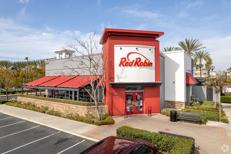 More Photos Of 2201-2895 Park Ave, Tustin Unknown For Lease