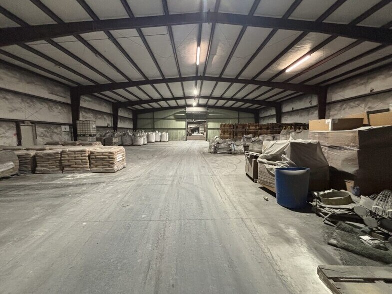 More Photos Of 7015 Highway 271 S, Fort Smith Distribution For Sale