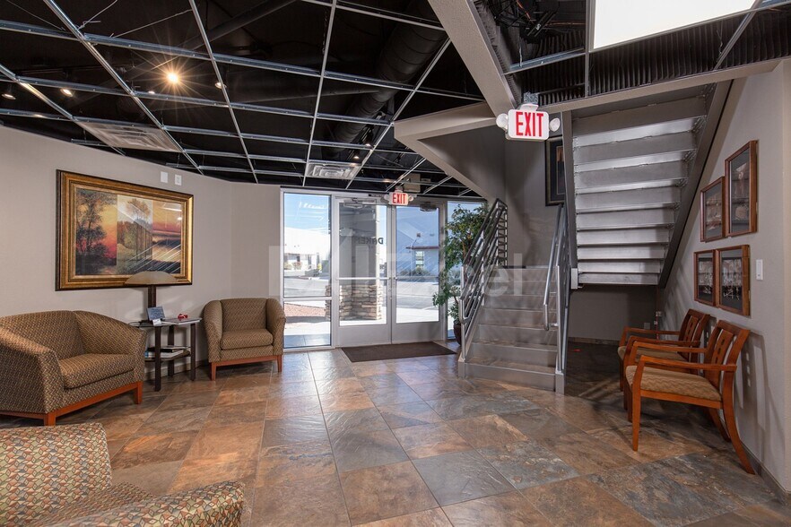 More Photos Of 2645 W Cheyenne Ave, North Las Vegas Research And Development For Sale