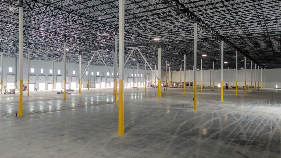 More Photos Of 145 Industrial Dr, Jersey City Warehouse For Lease