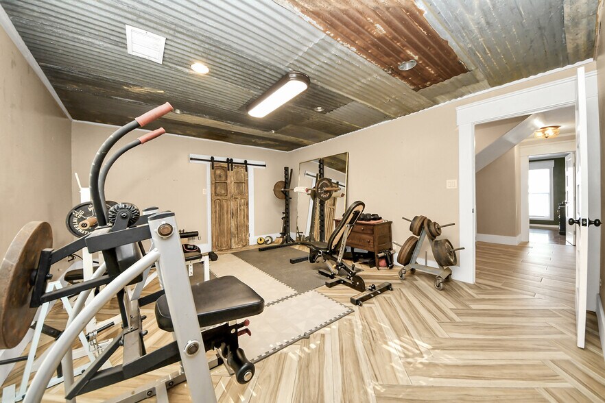 More Photos Of 17188 Highway 321, Dayton Specialty For Sale