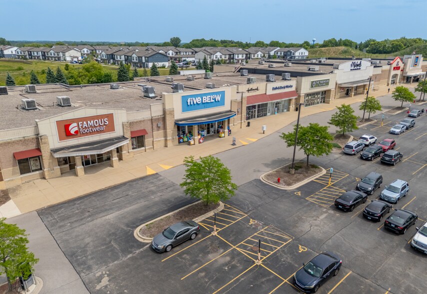 More Photos Of 2226-2362 N Richmond Rd, Mchenry General Retail For Sale