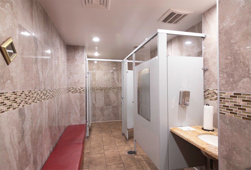 More Photos Of 4906 E Main St, Mesa Restaurant For Sale