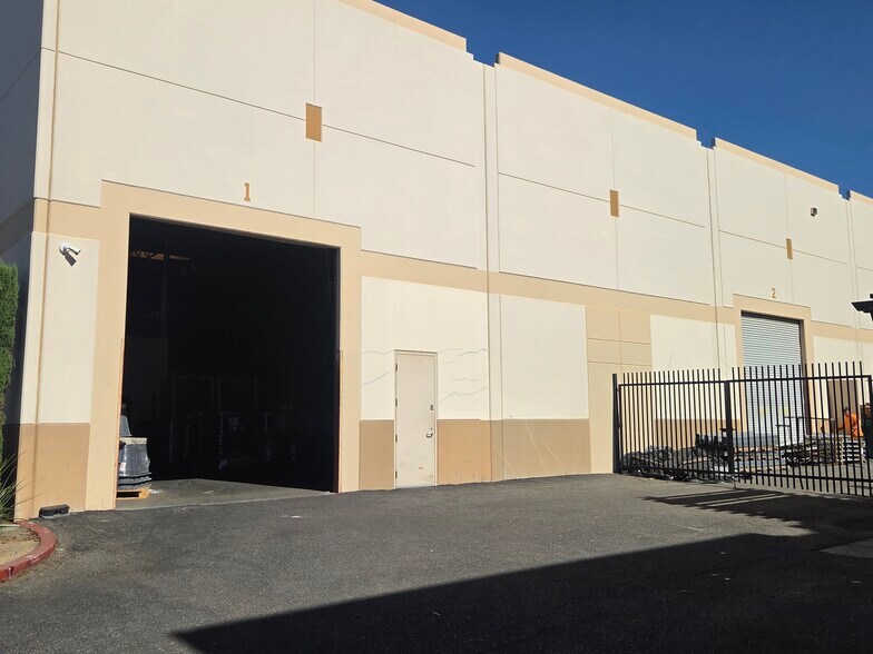 More Photos Of 3466 Webster Ave, Perris Warehouse For Sale