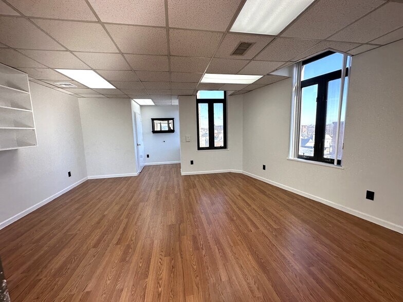 More Photos Of 219 Westchester Ave, Port Chester Office For Lease
