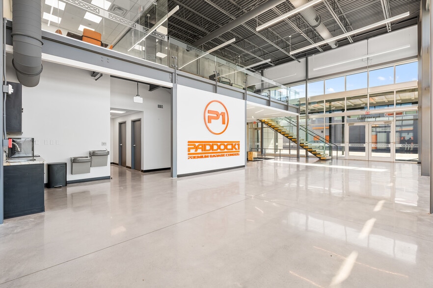 More Photos Of 1111 N 34th St, Tampa Self Storage For Sale