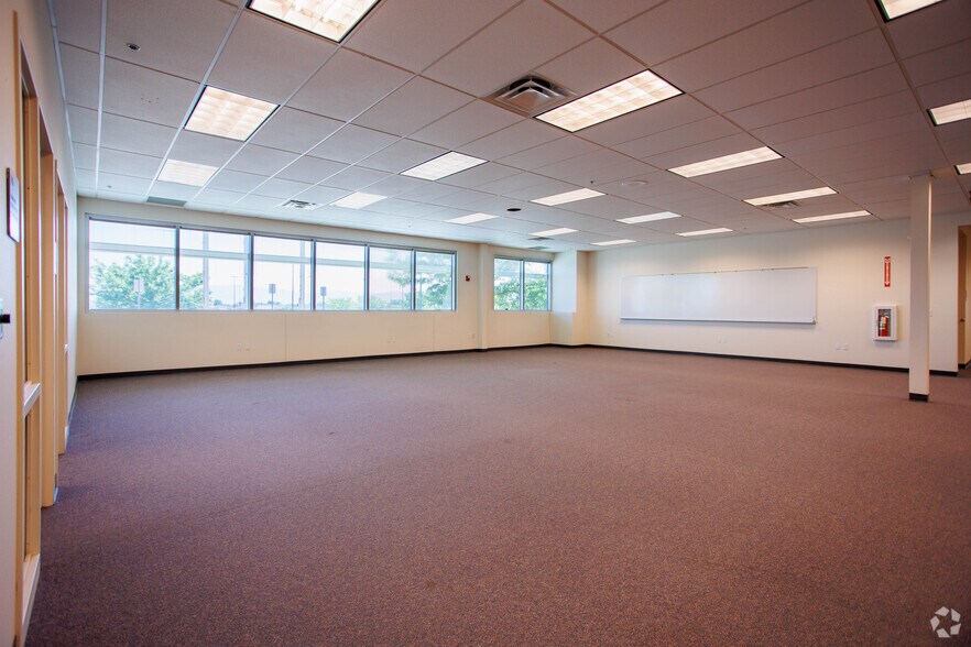 More Photos Of 1300 Desert Willow Rd, Los Lunas Unknown For Lease
