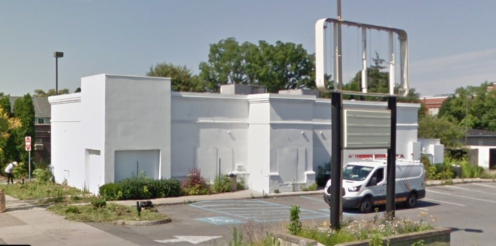 825-829 Butternut St  