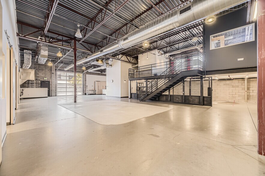 More Photos Of 3401 Blake St, Denver Flex For Lease