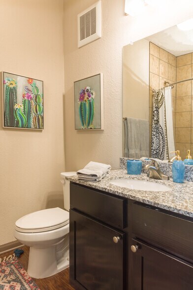 More Photos Of 919 Greensboro Ave, Tuscaloosa Apartments For Lease