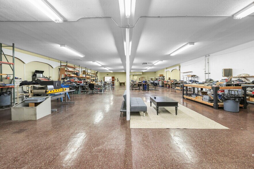 More Photos Of 10640 Main St, El Monte Storefront For Sale