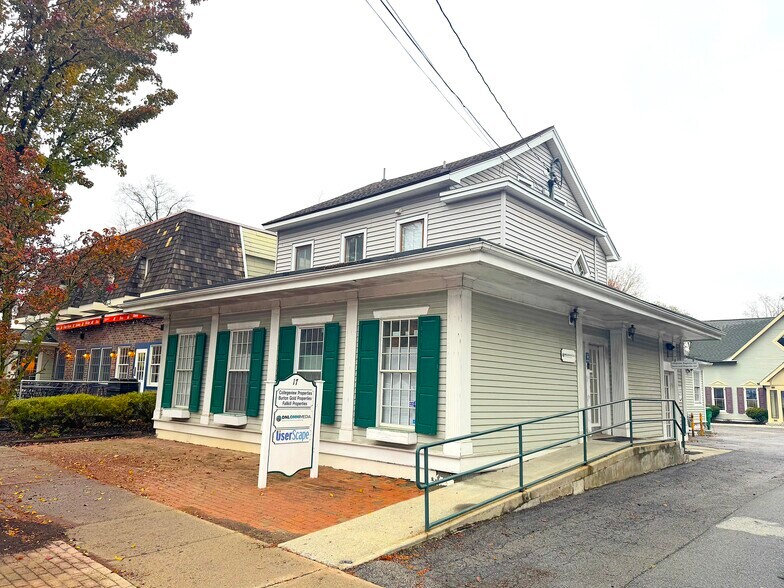 Primary Photo Of 17 Collegeview Ave, Poughkeepsie Office For Lease