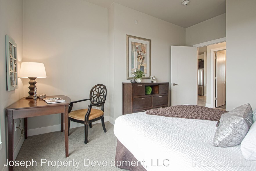 More Photos Of 4175 N Oakland Ave, Shorewood Multifamily For Sale