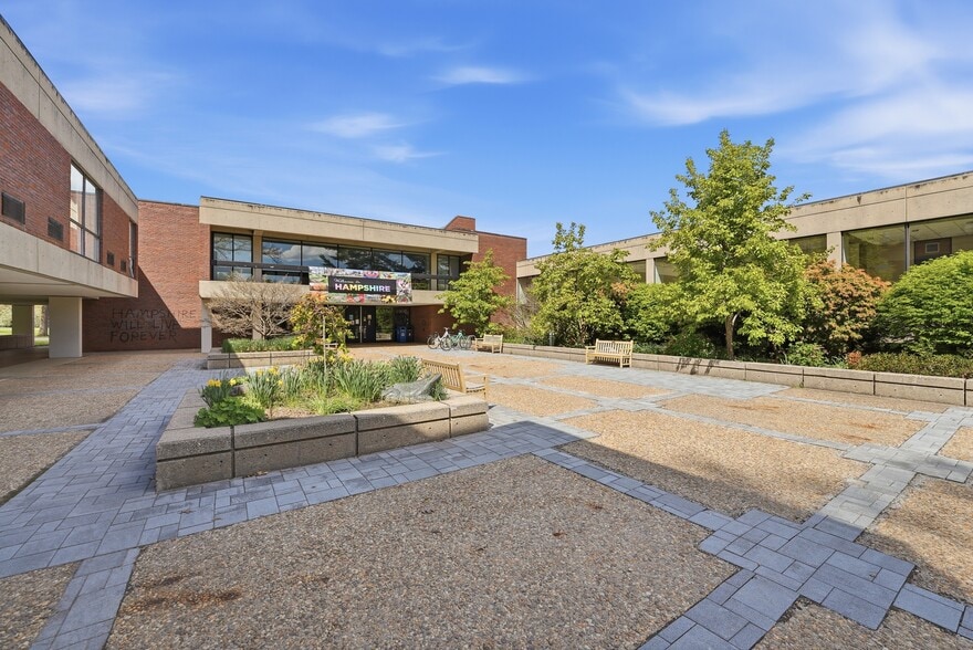 More Photos Of 893 West St, Amherst Schools For Sale