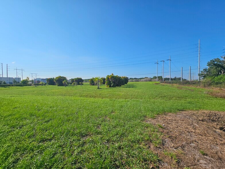 More Photos Of E Shell Point Rd, Ruskin Office For Lease