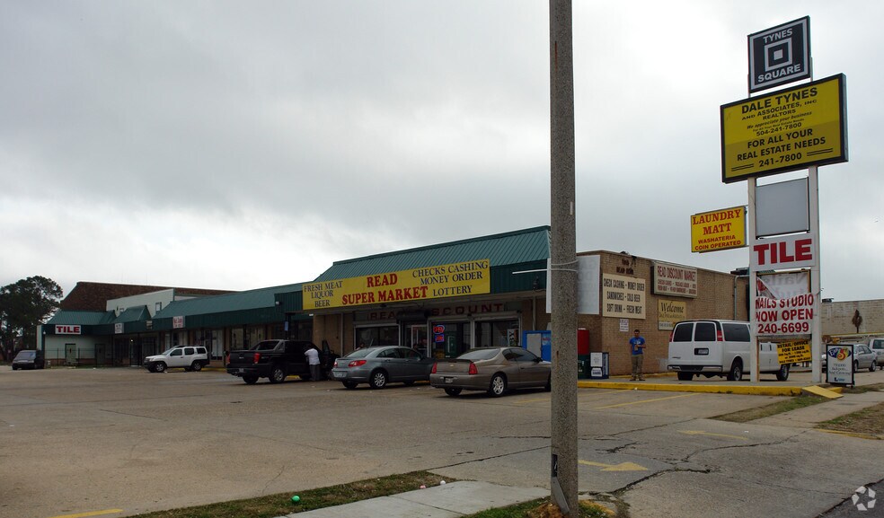 Primary Photo Of 7045 Read Blvd, New Orleans General Retail For Lease
