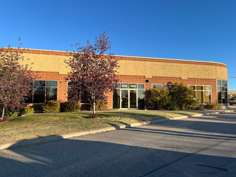 Primary Photo Of 3528 114 Av SE, Calgary Flex For Lease