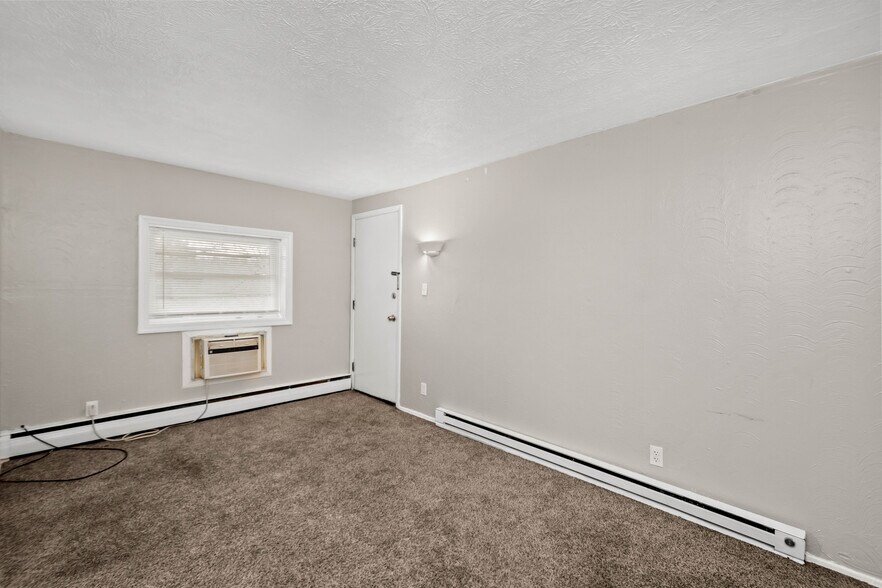 More Photos Of 1027 Cochran Mill Rd, Jefferson Hills Apartments For Sale