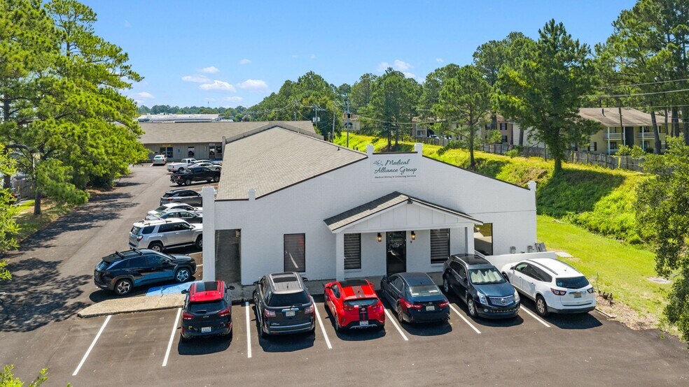 More Photos Of 857 Downtowner Blvd, Mobile Office For Sale