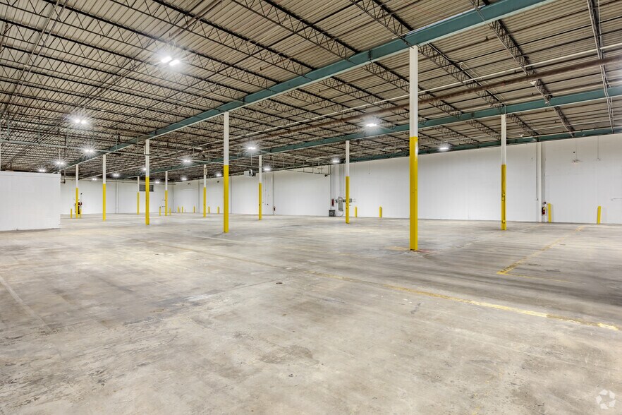 More Photos Of 3350 Hamilton Blvd SW, Hapeville Manufacturing For Sale