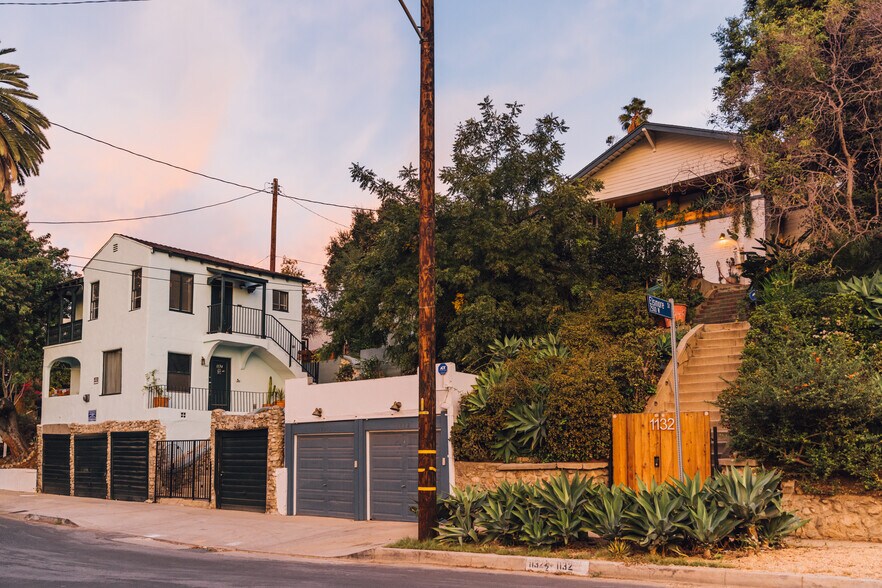 More Photos Of 1132 N Coronado St, Los Angeles Apartments For Sale