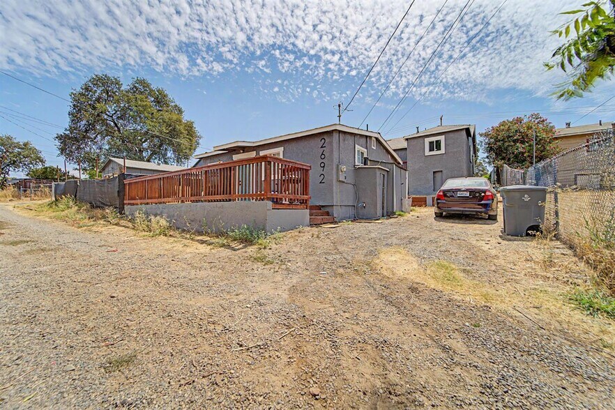 More Photos Of 2690 Ithaca St, Oroville Multifamily For Sale