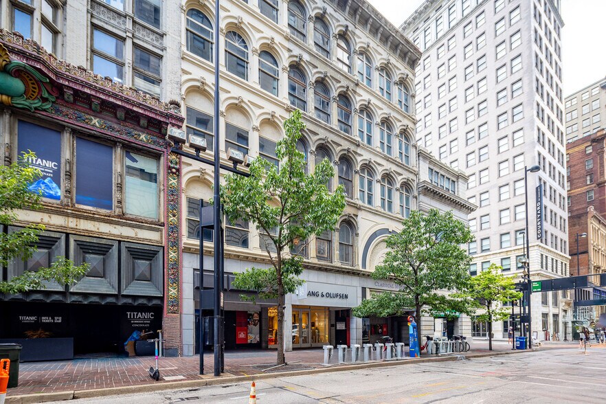 Primary Photo Of 6 W 4th St, Cincinnati Storefront Retail Office For Sale