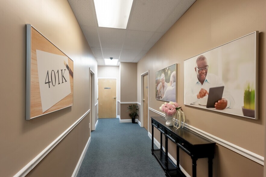 More Photos Of 72 Queen St, Southington Office For Lease