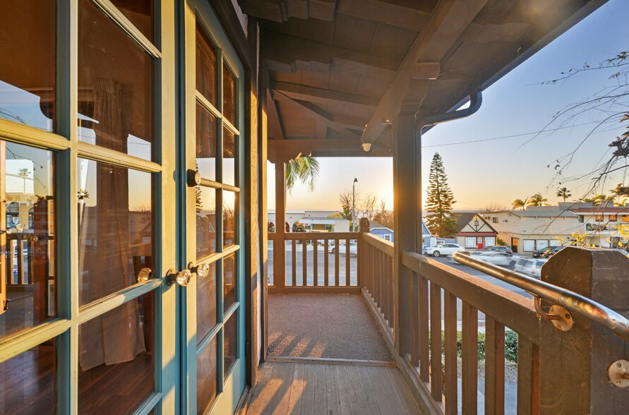 More Photos Of 1750 S Coast Hwy, Laguna Beach Storefront Retail Residential For Lease