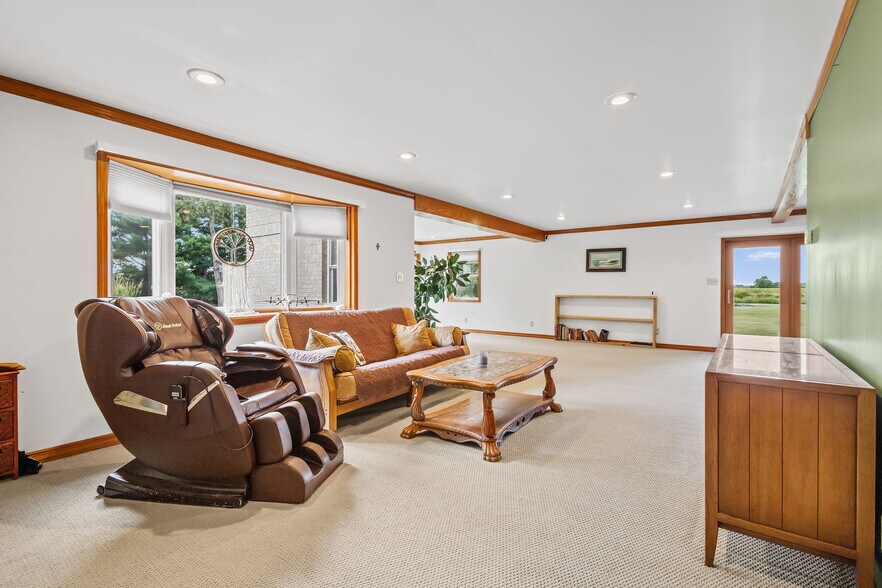 More Photos Of 2507 E 1100 N, Demotte Apartments For Sale