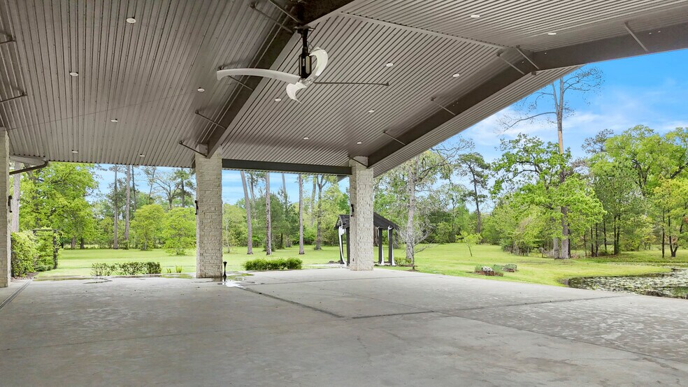 More Photos Of 25566 Bradbury Dr, Hockley Winery Vineyard For Sale