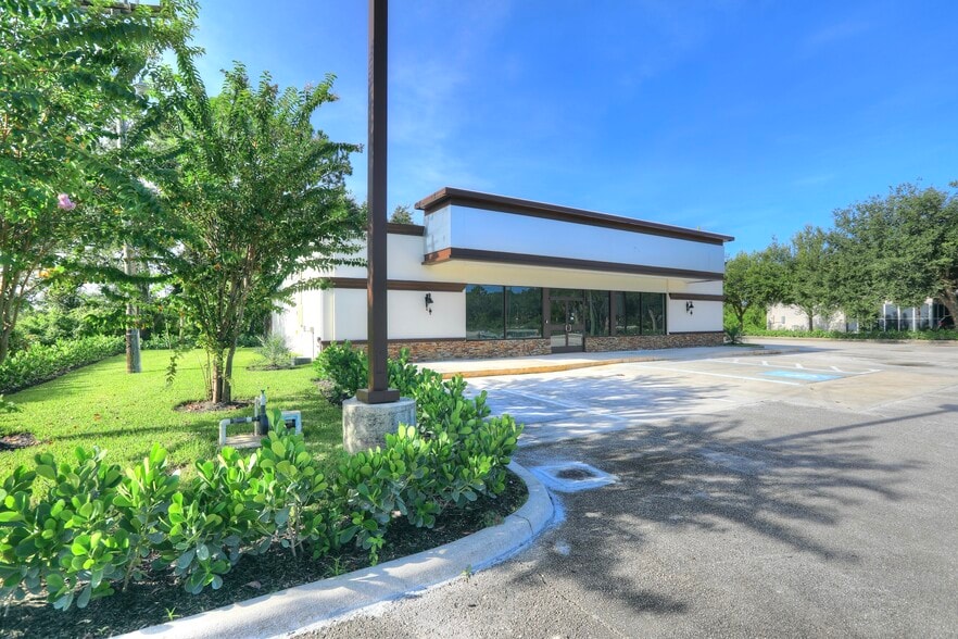 More Photos Of 8801 20th St, Vero Beach Convenience Store For Lease
