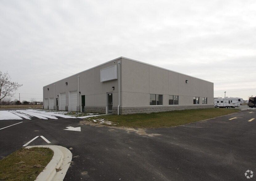 More Photos Of 1231 S Dupont Blvd, Smyrna Storefront Retail Office For Lease