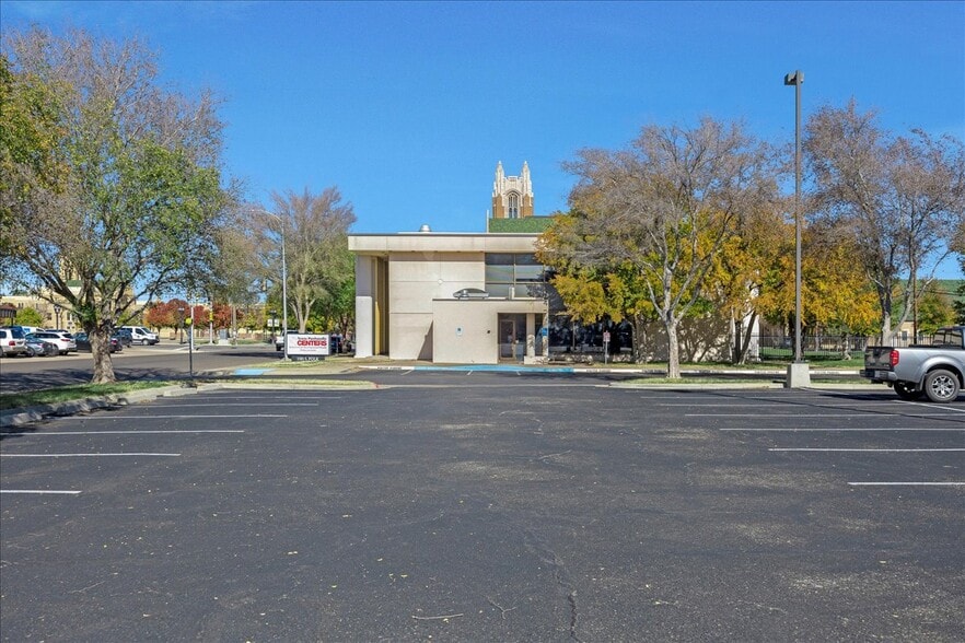 More Photos Of 1501 S Polk St, Amarillo Medical For Sale