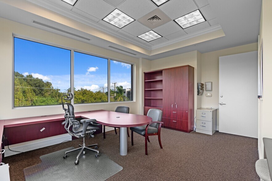 More Photos Of 6751 N Federal Hwy, Boca Raton Office For Sale