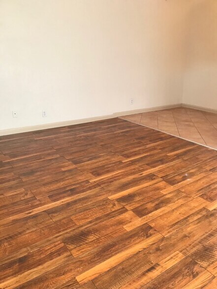 More Photos Of 1004 S Main St, Pasadena Apartments For Sale