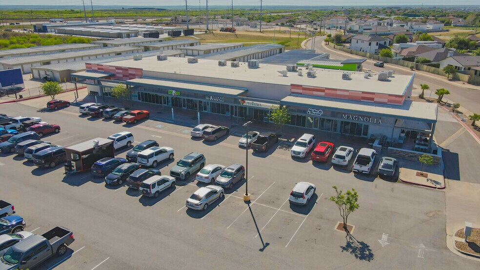 More Photos Of 2101 Shiloh Dr, Laredo Storefront Retail Office For Lease