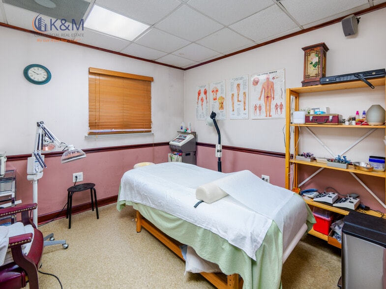 More Photos Of 9522 State Route 29, Fairfax Loft Creative Space For Sale