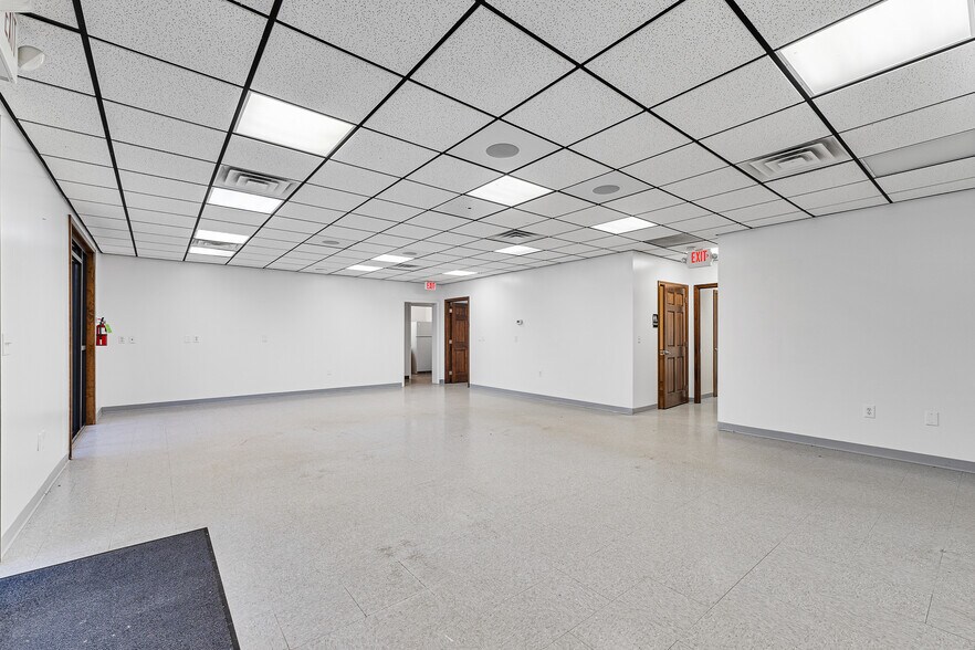 More Photos Of 14261 Route 60 West, Milton Medical For Sale