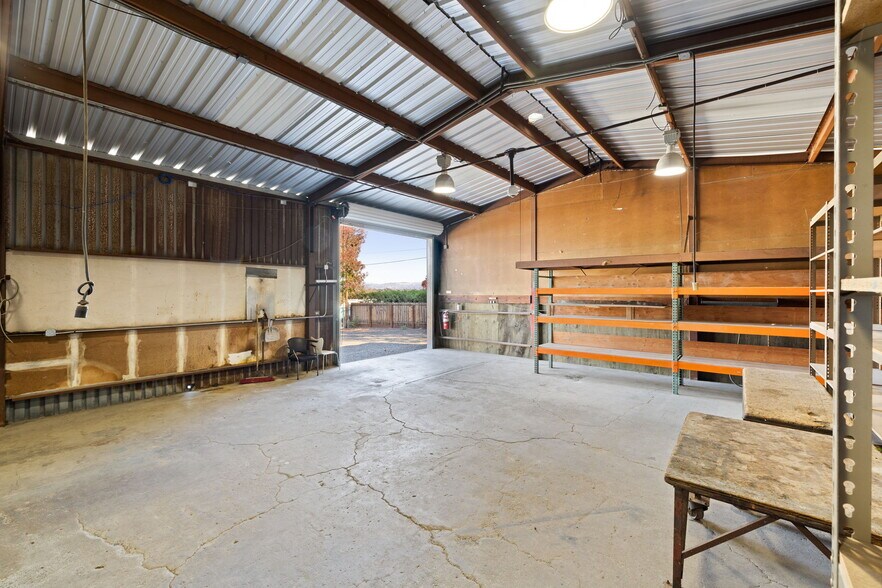 More Photos Of 833 Gravenstein Hwy S, Sebastopol Warehouse For Sale