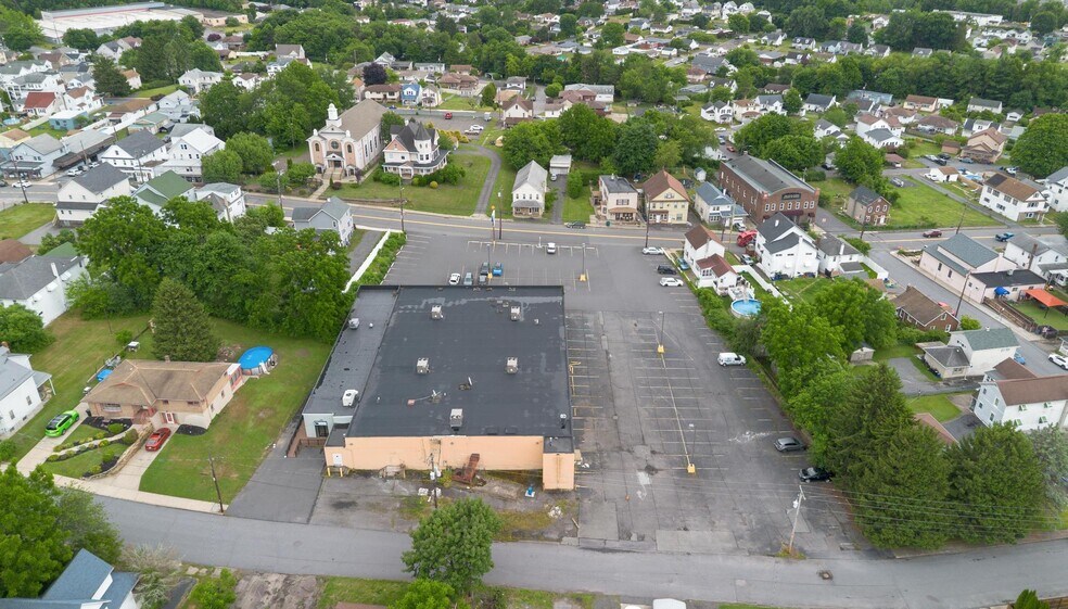 More Photos Of 629 S Main St, Old Forge Freestanding For Lease