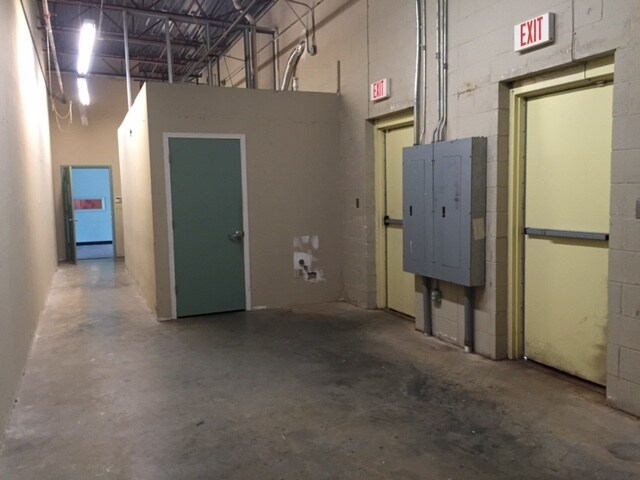 More Photos Of 50 S Blue Angel Pky, Pensacola Storefront For Lease