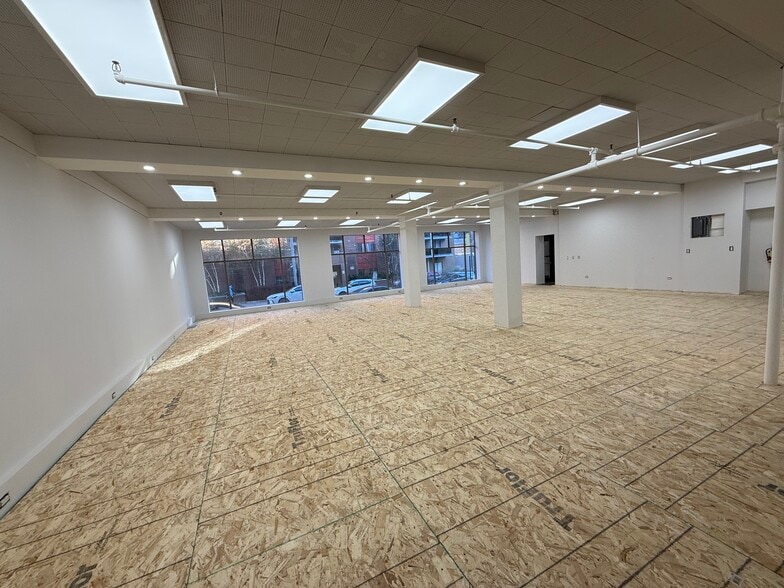 More Photos Of 10-14 Mccaul St, Toronto Office For Lease